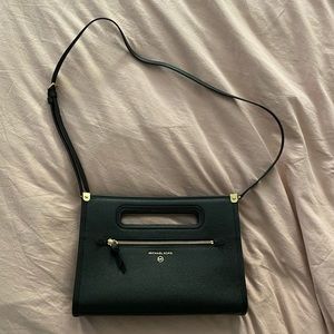 Never Used MICHAEL KORS Jane Clutch Purse with adjustable strap